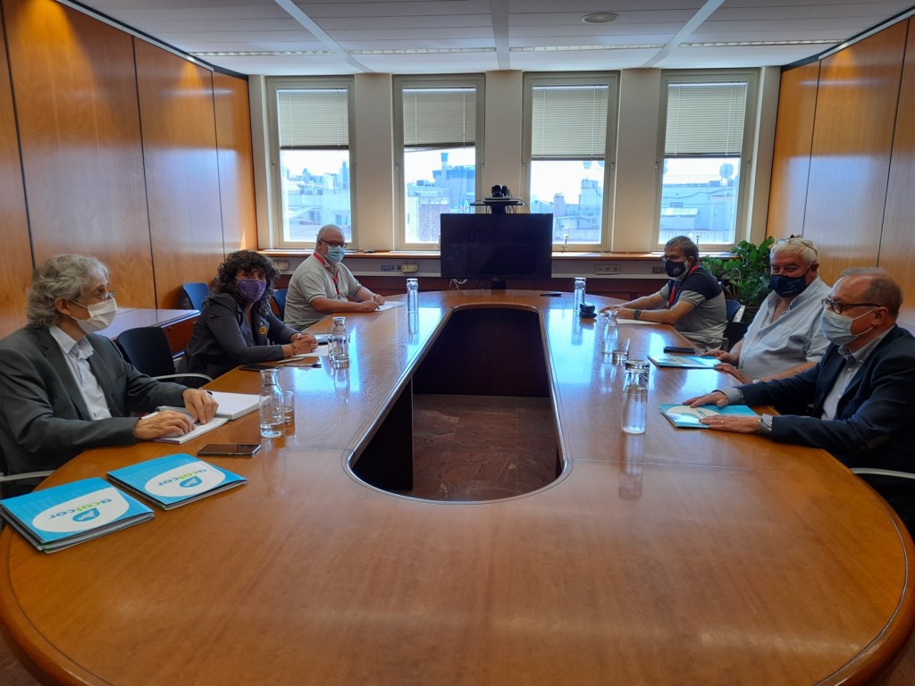 La reunió entre l'ACATCOR i la consellera Jordà